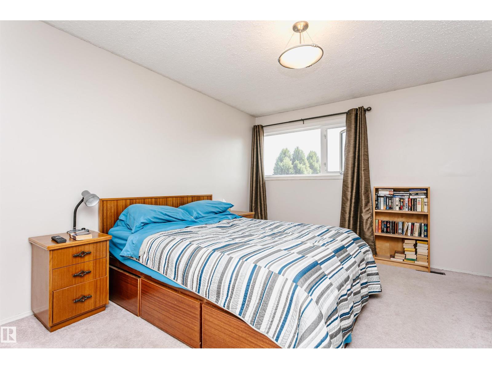 18316 78 Av Nw Property Photo 24