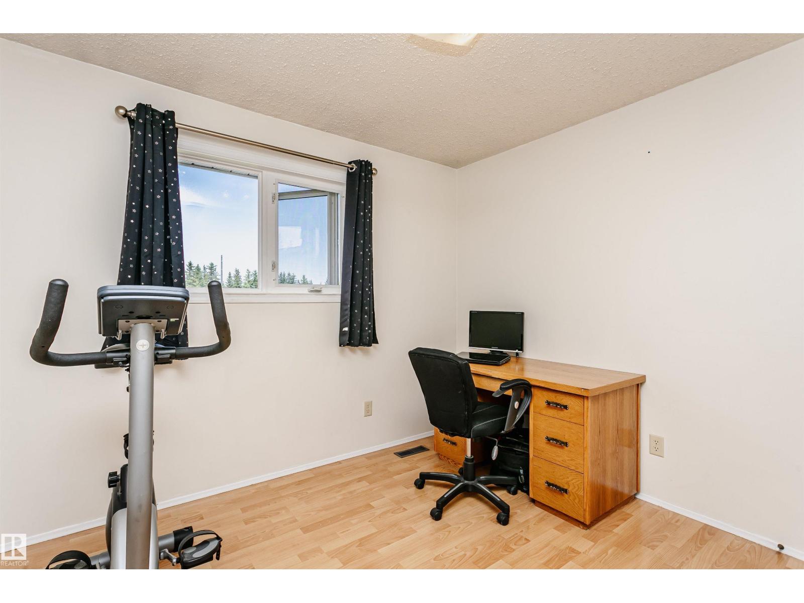 18316 78 Av Nw Property Photo 30