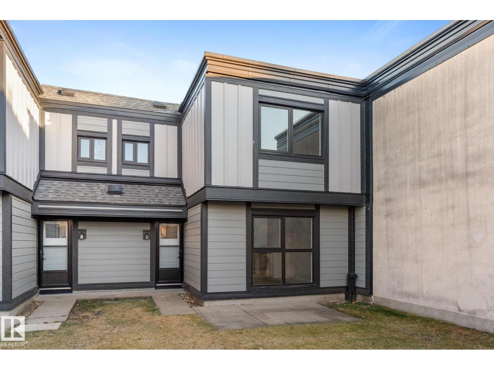 #165 3308 113 Av Nw Property Photo 4