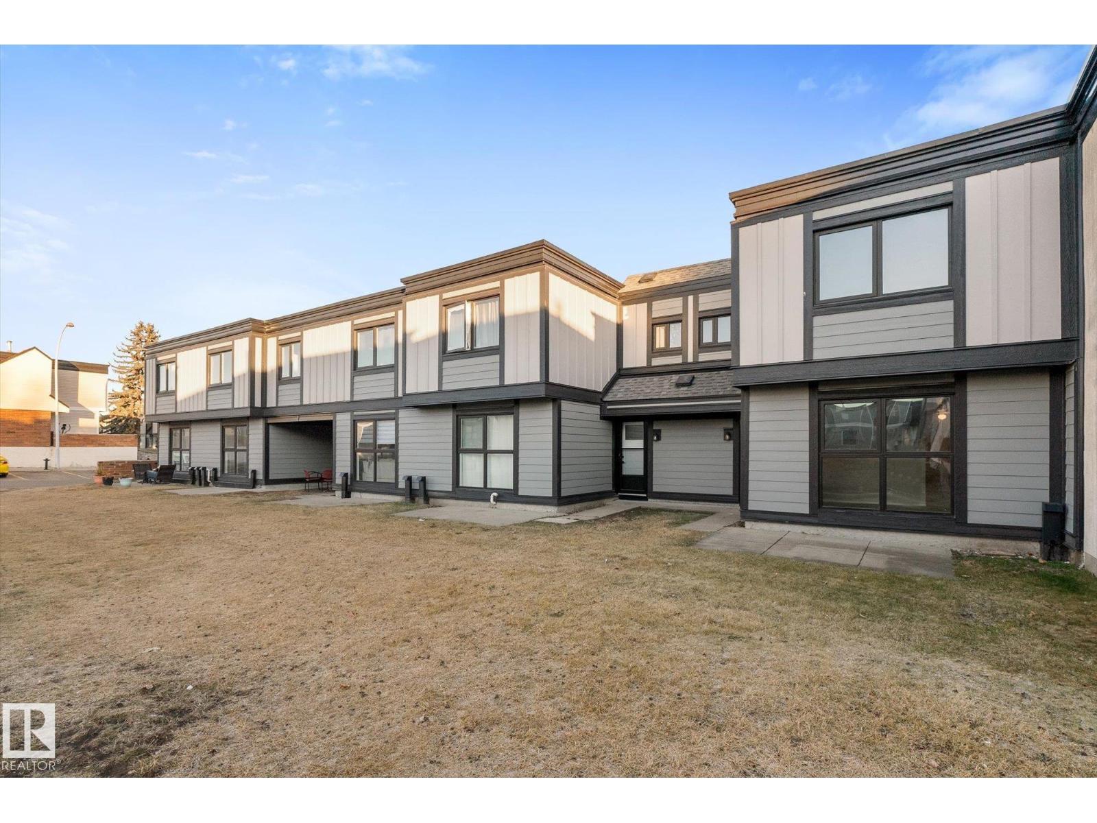 #165 3308 113 Av Nw Property Photo 7