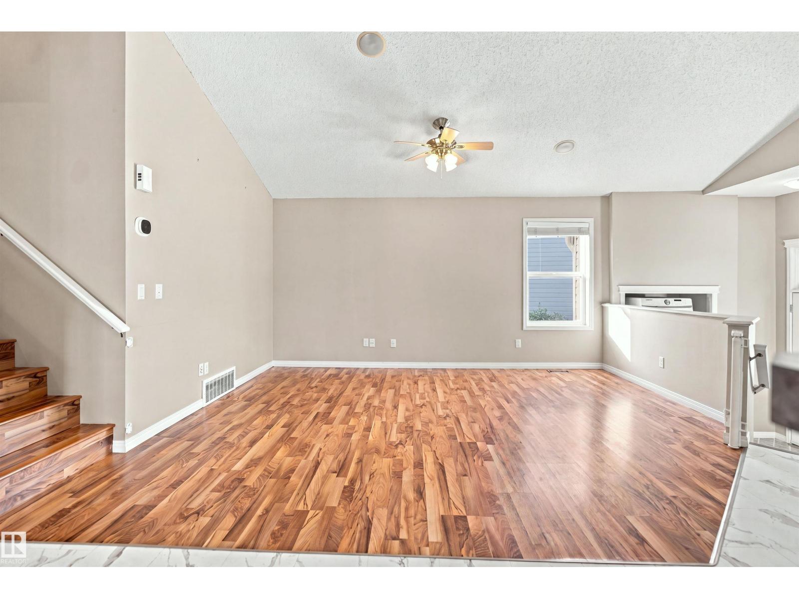 1328 80 St Sw Property Photo 7