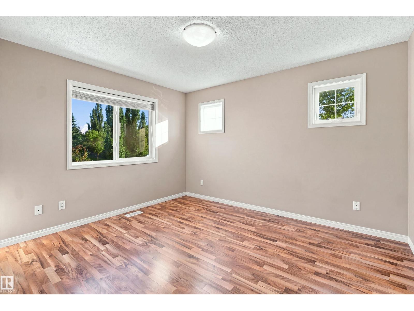 1328 80 St Sw Property Photo 18