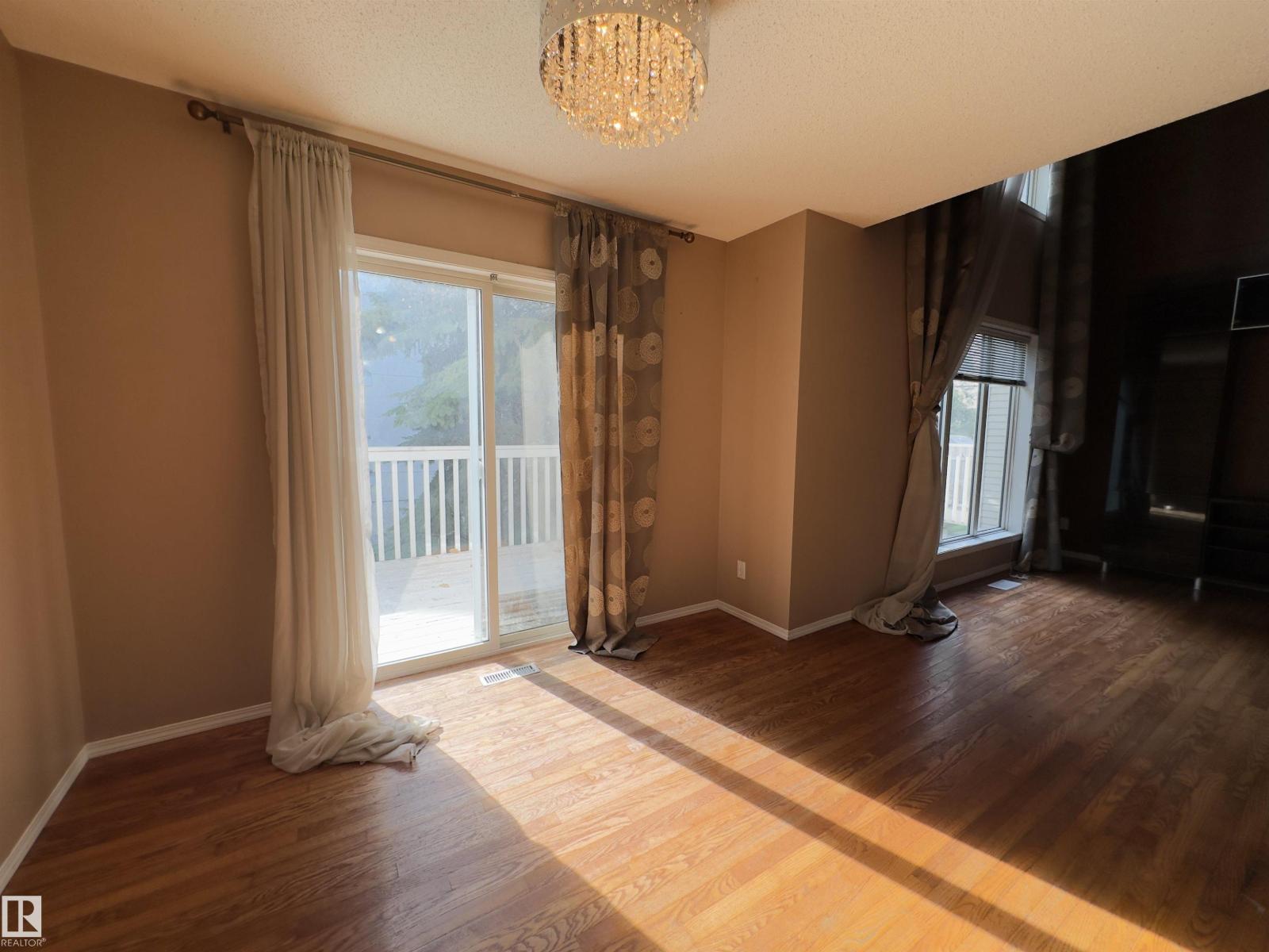 #48 6608 158 Av Nw Property Photo 14