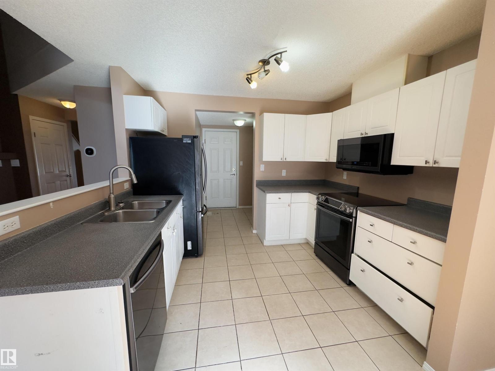 #48 6608 158 Av Nw Property Photo 20