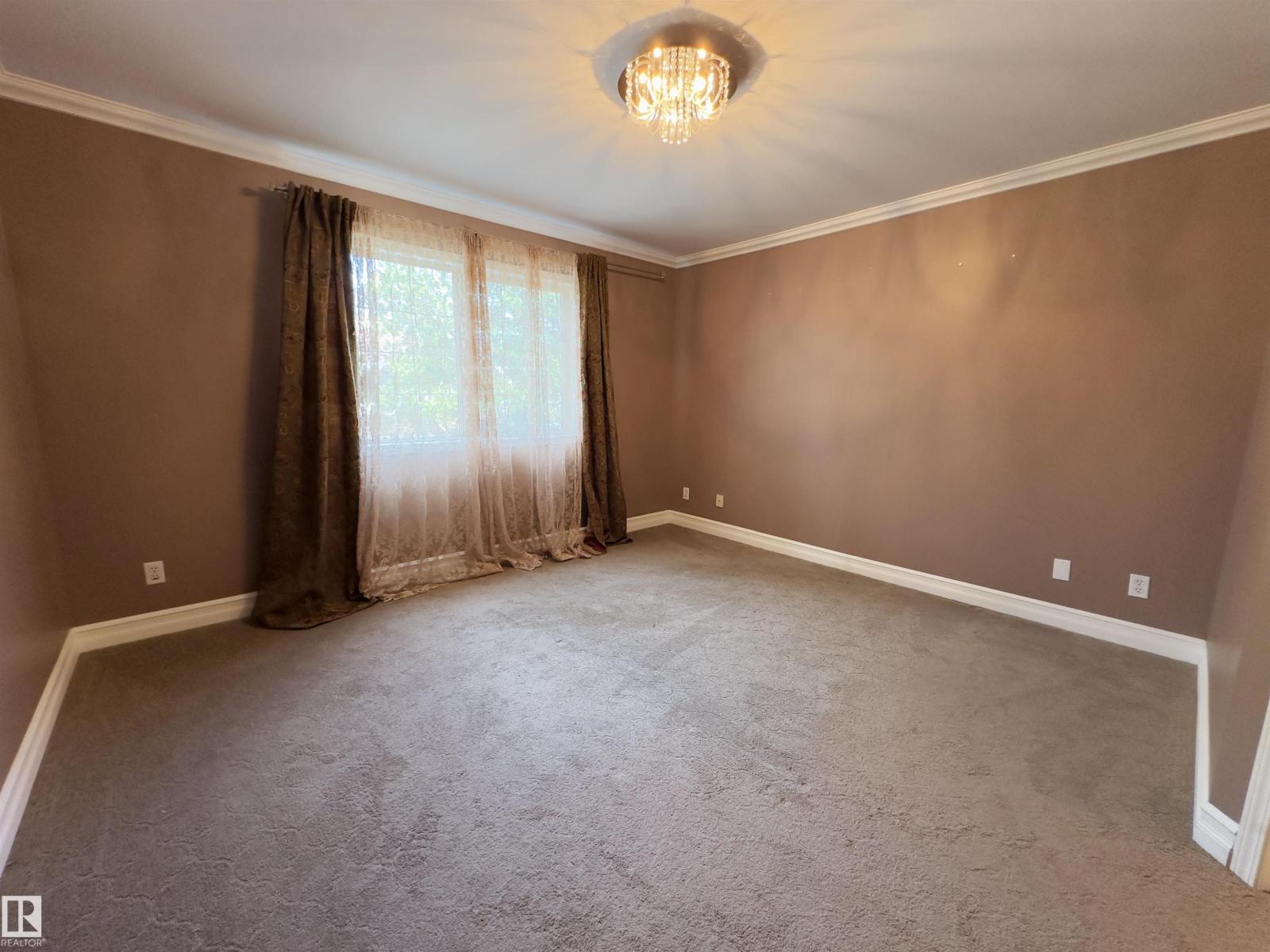 #48 6608 158 Av Nw Property Photo 31