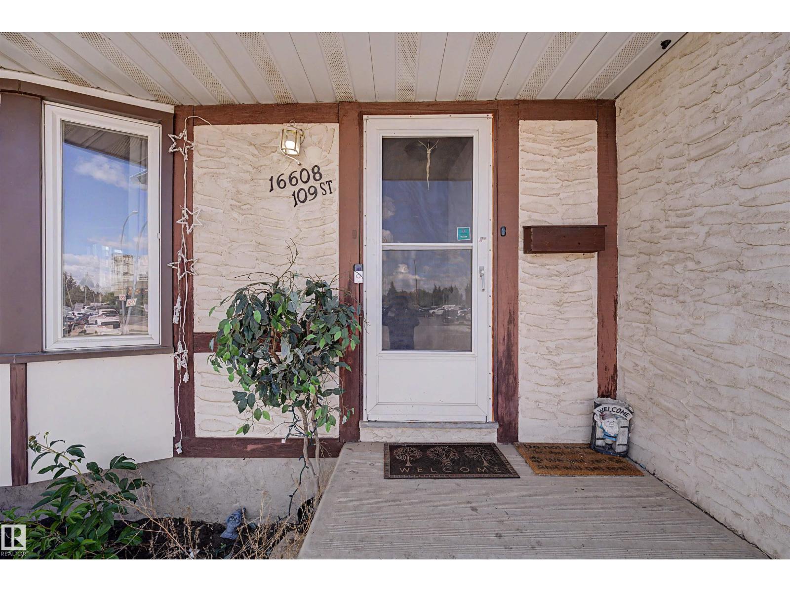 16608 109 St Nw Property Photo 3