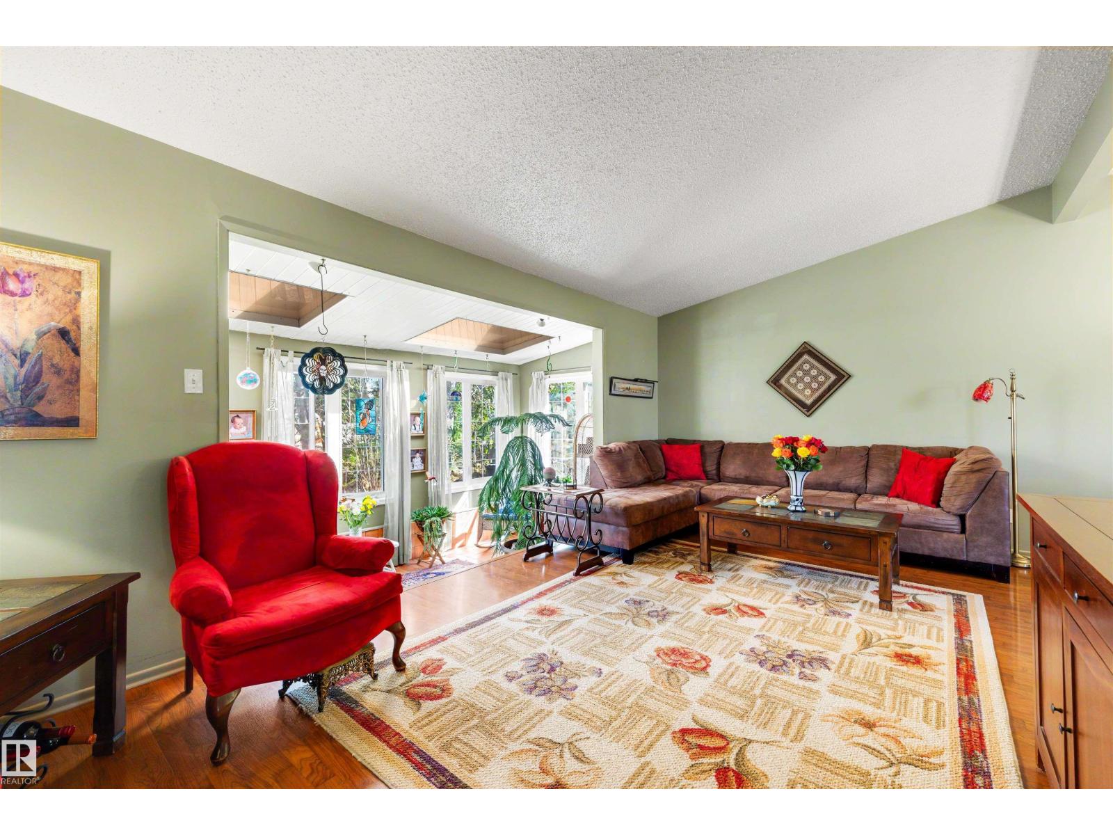 8 Garland Pl Property Photo 23