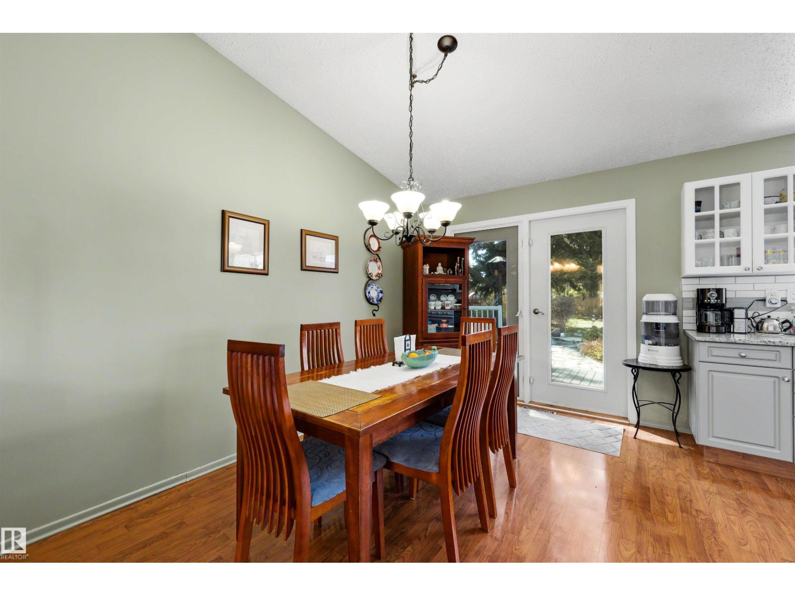 8 Garland Pl Property Photo 28