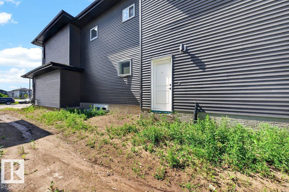 6001 19 St Ne Property Photo 22