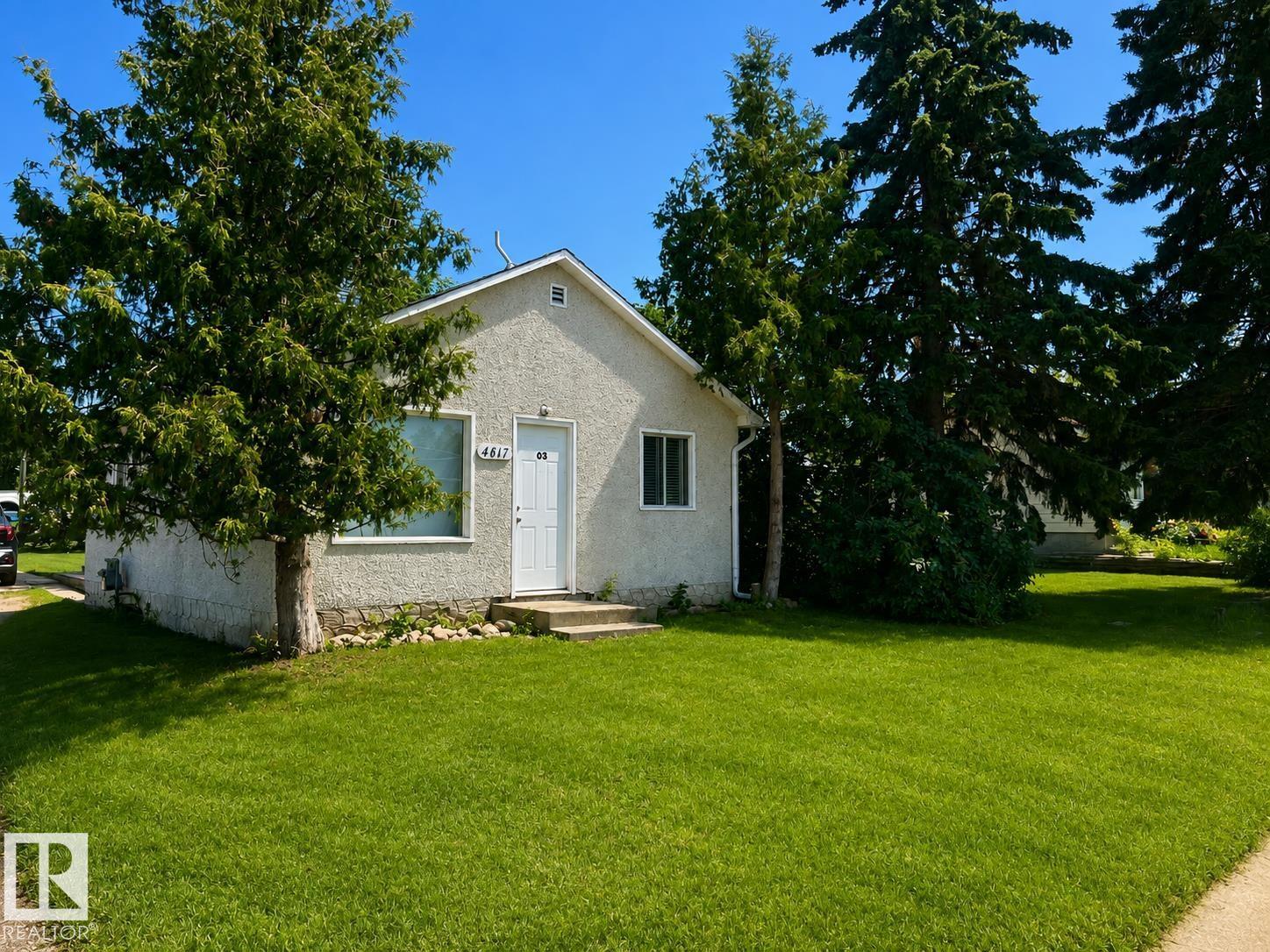 4817 52 ST Property Photo 1