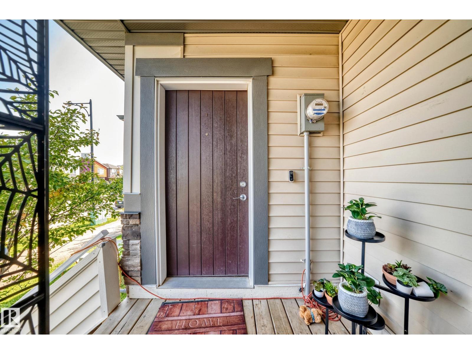689 Black Stone Bv Property Photo 2