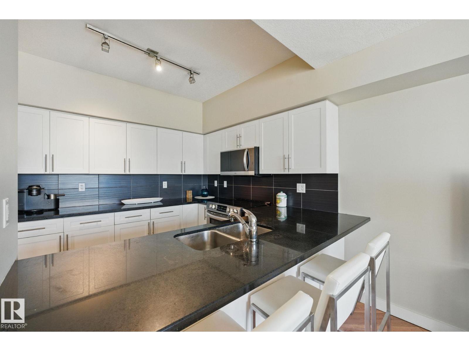 #2701 10136 104 St Nw Property Photo 11