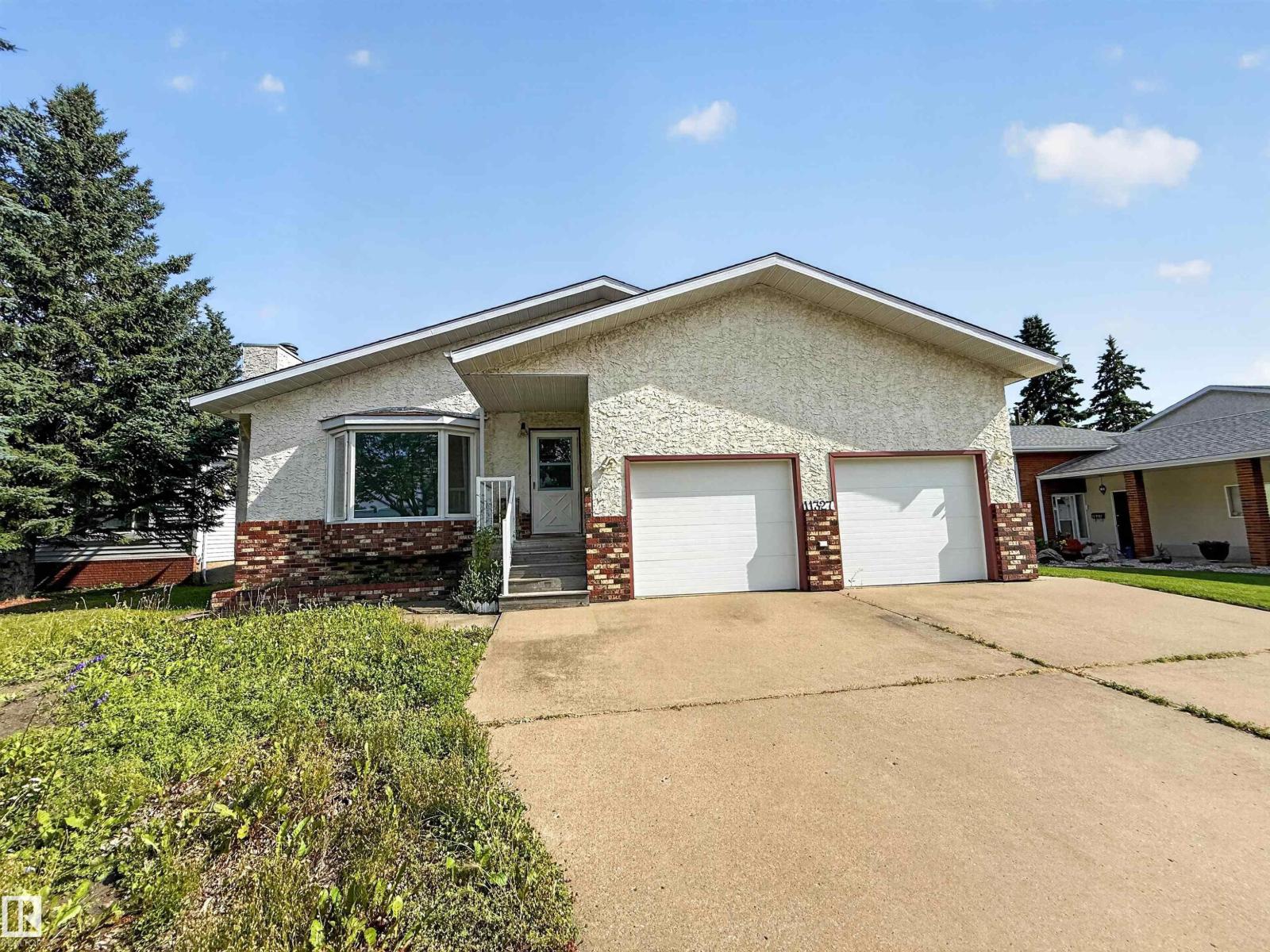 11327 25 Av Nw Property Photo 7