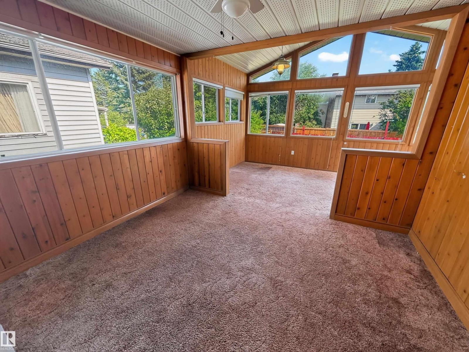 11327 25 Av Nw Property Photo 18