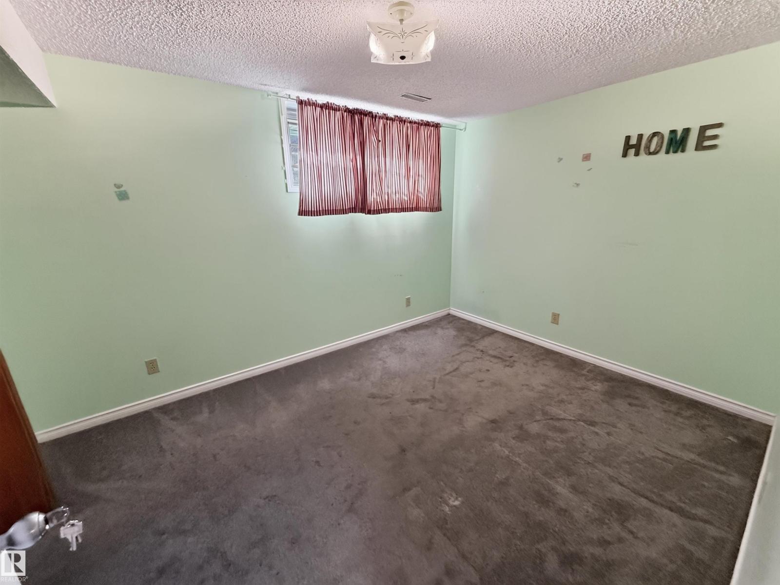 11327 25 Av Nw Property Photo 48