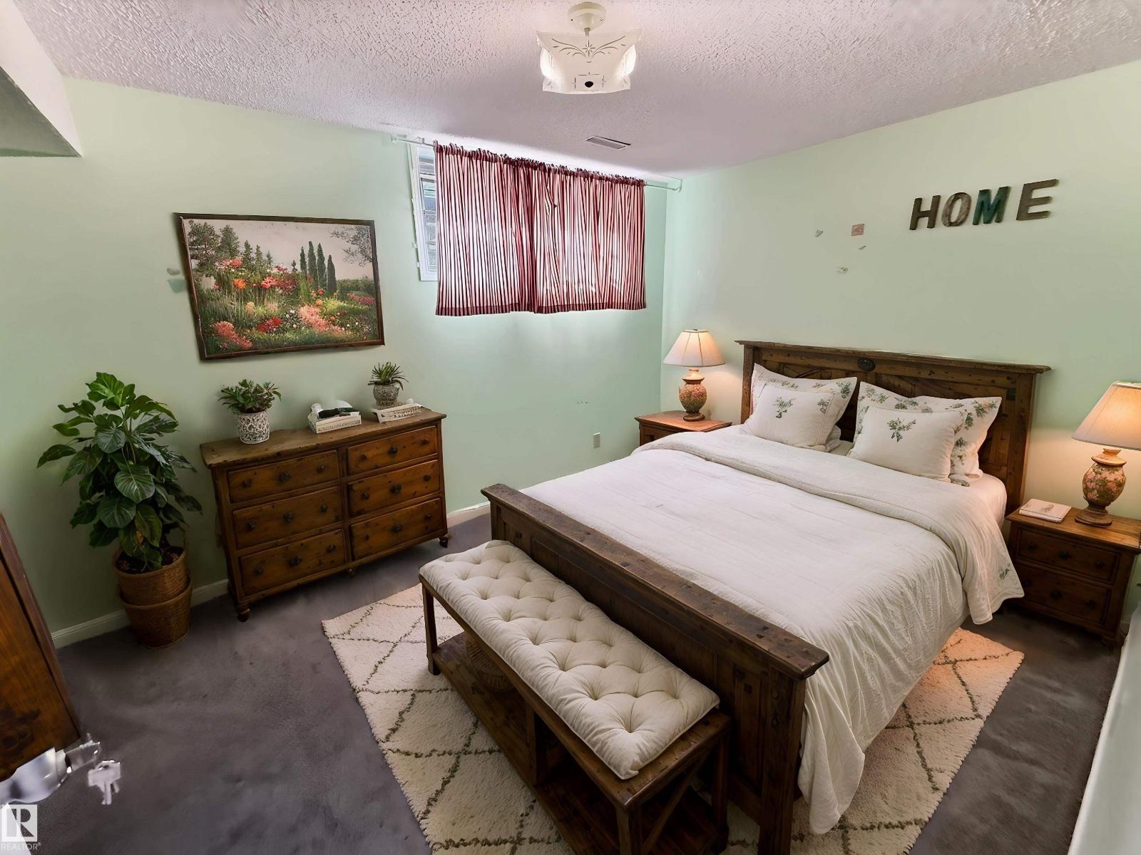 11327 25 Av Nw Property Photo 49