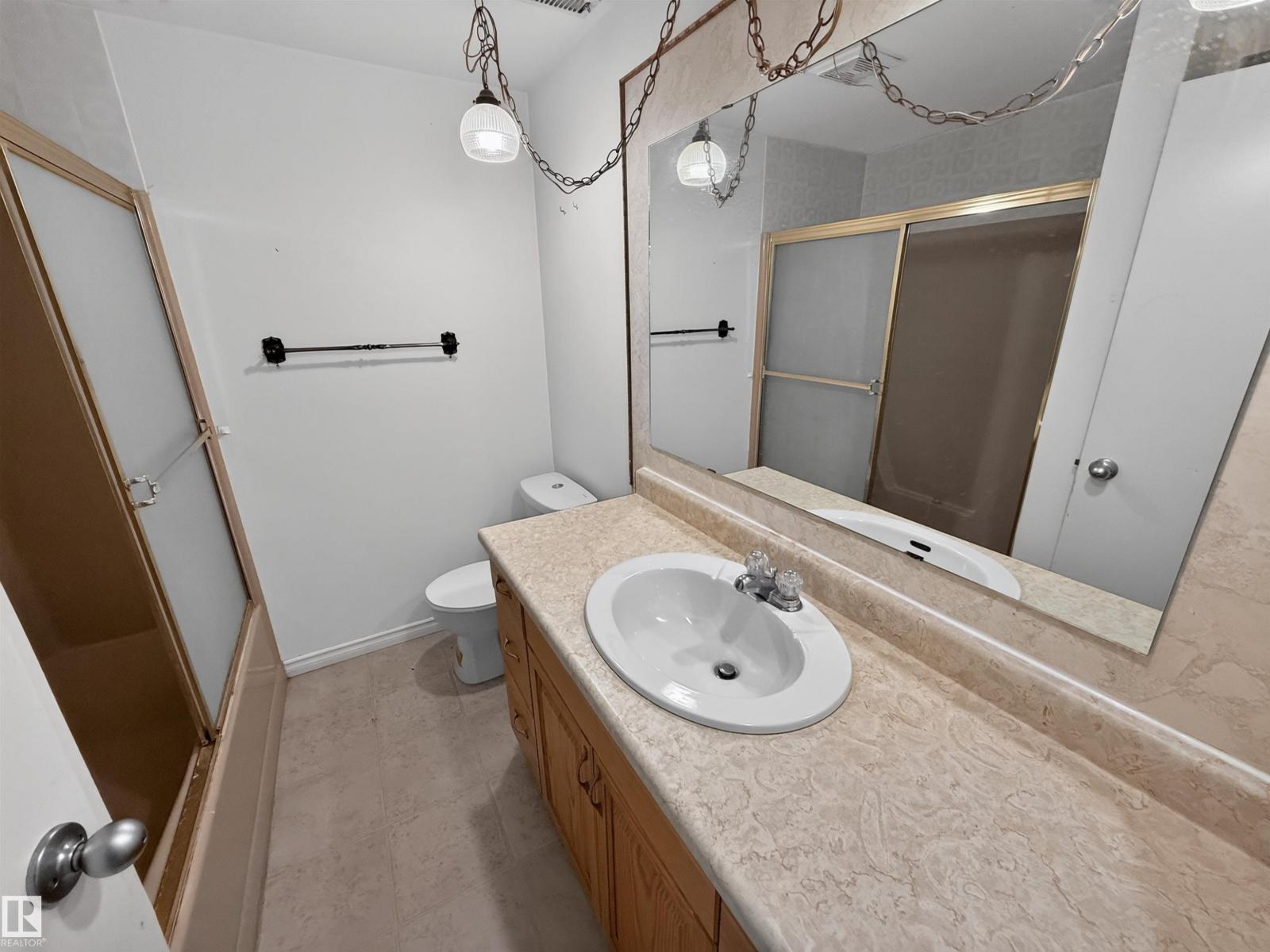 11327 25 Av Nw Property Photo 50