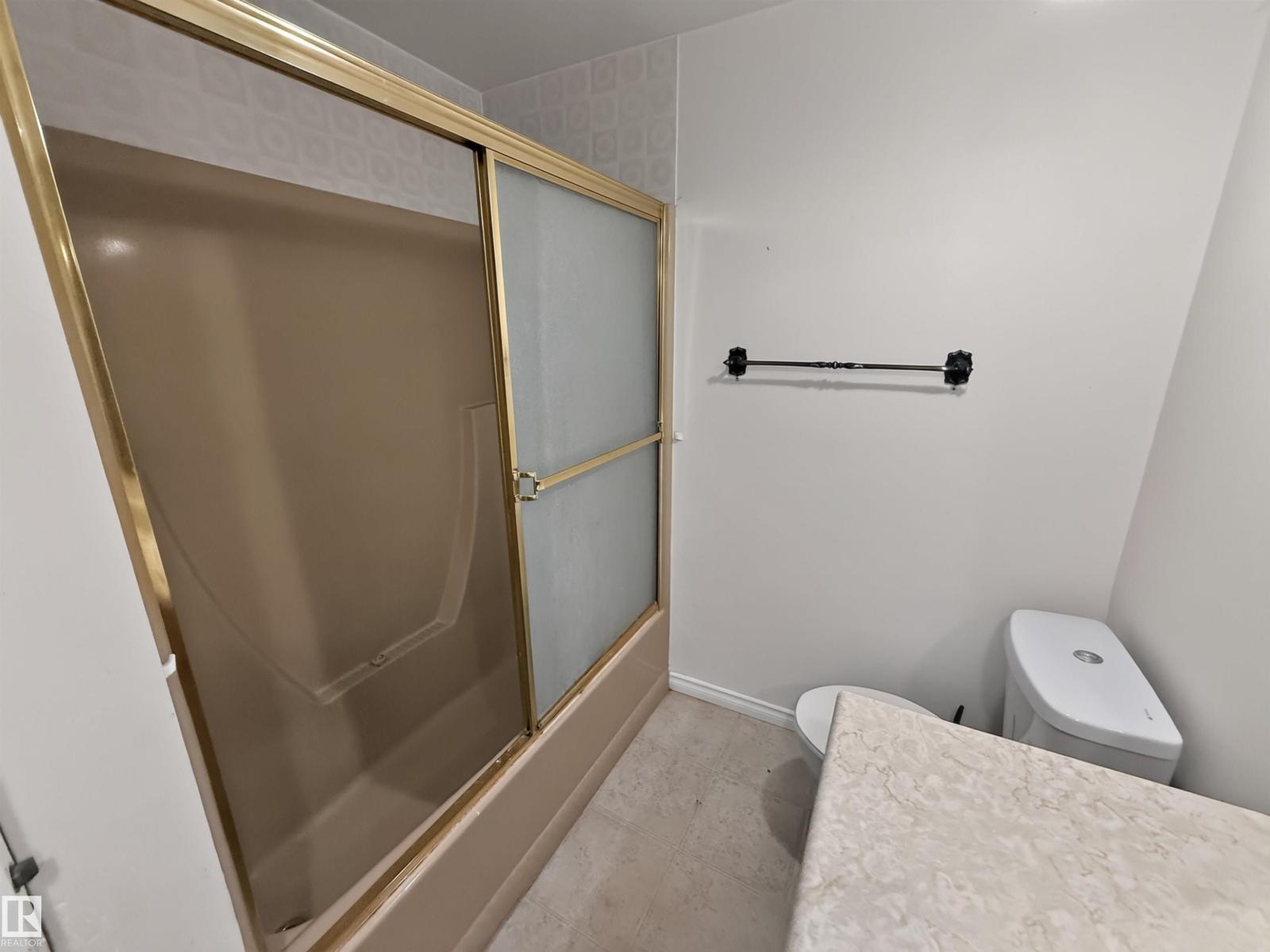 11327 25 Av Nw Property Photo 51