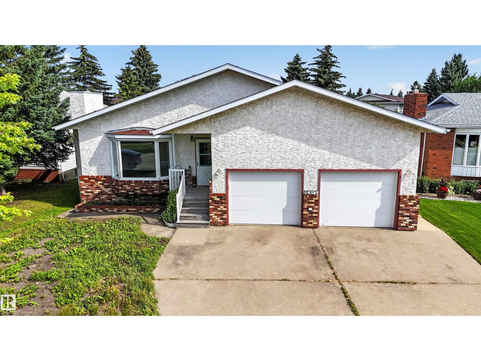 11327 25 Av Nw Property Photo 61