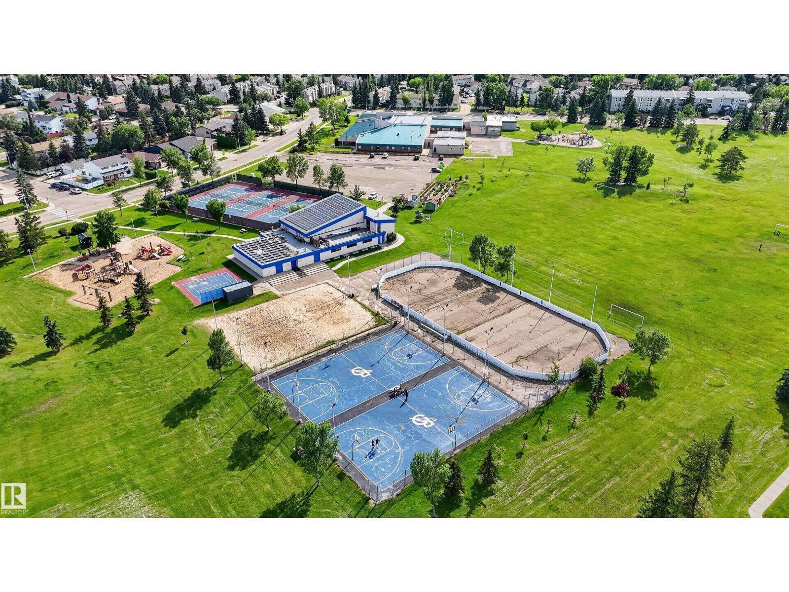11327 25 Av Nw Property Photo 66