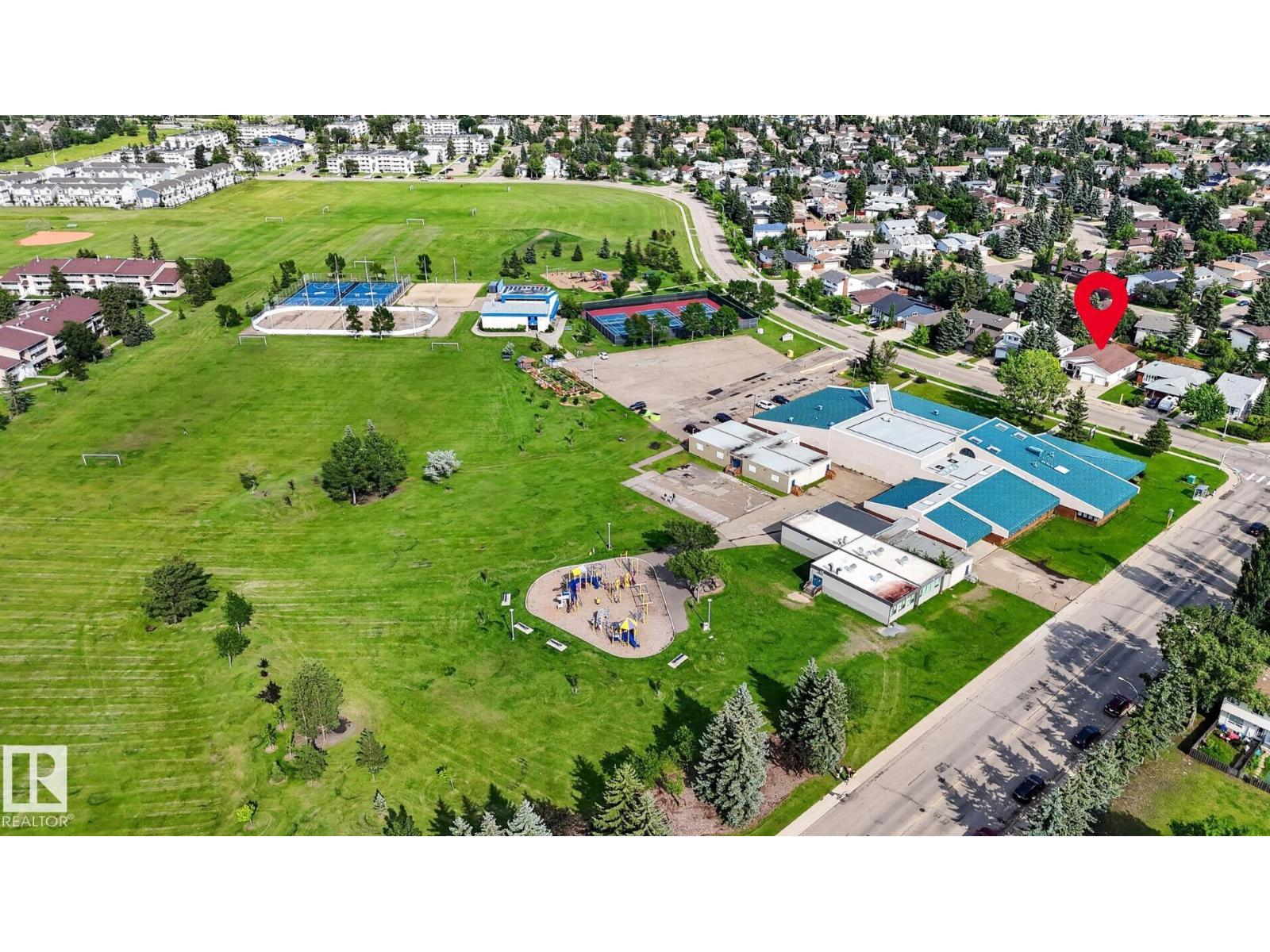 11327 25 Av Nw Property Photo 67