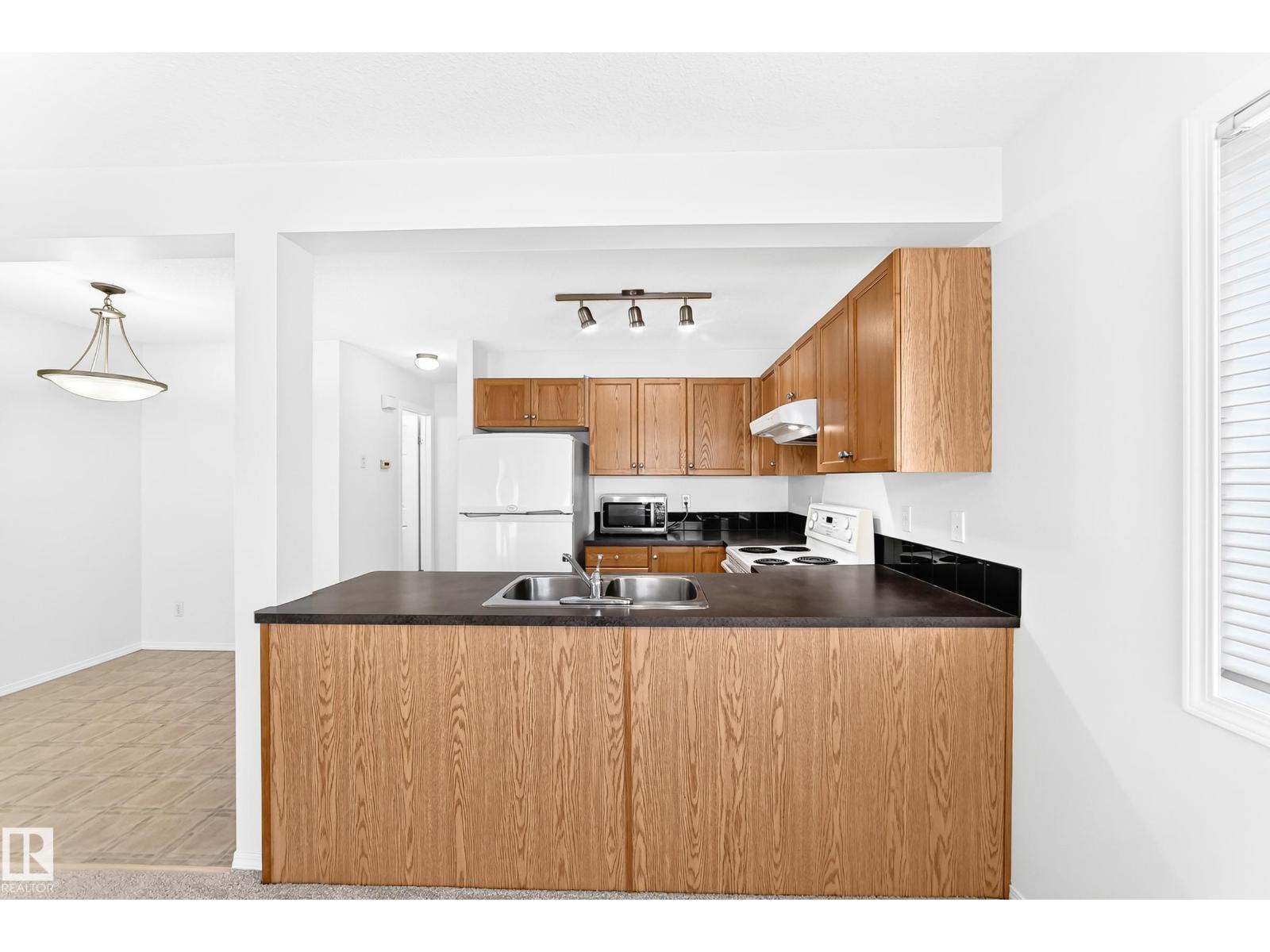 #93 230 Edwards Dr Sw Property Photo 7