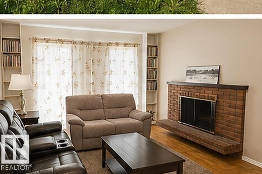 7812 144 Av Nw Property Photo 3