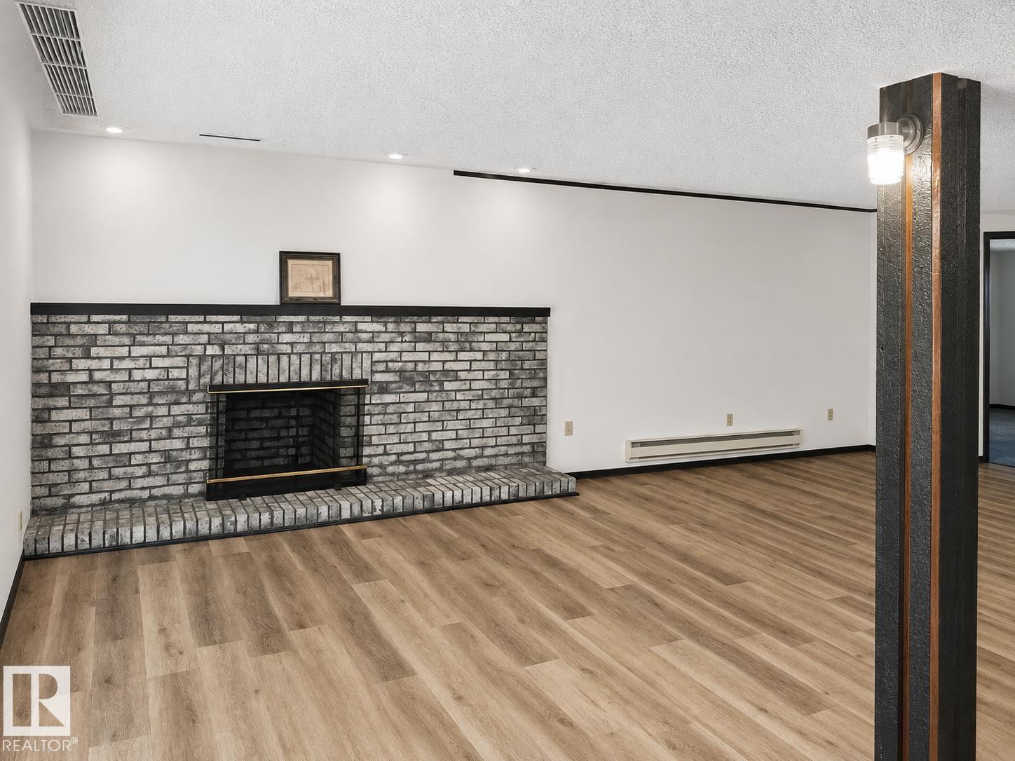 7812 144 Av Nw Property Photo 12