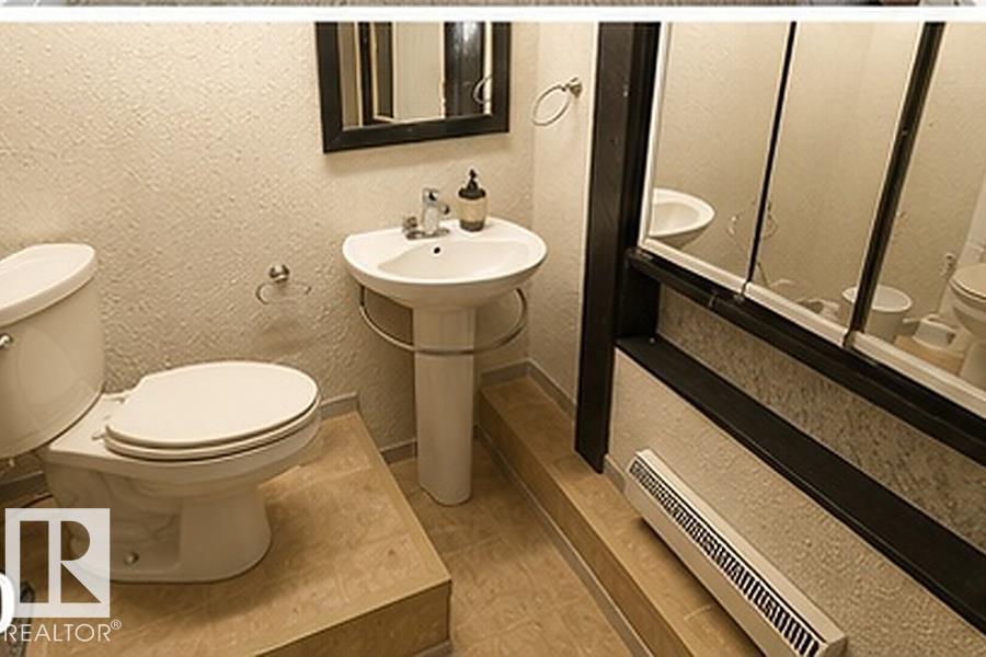 7812 144 Av Nw Property Photo 13