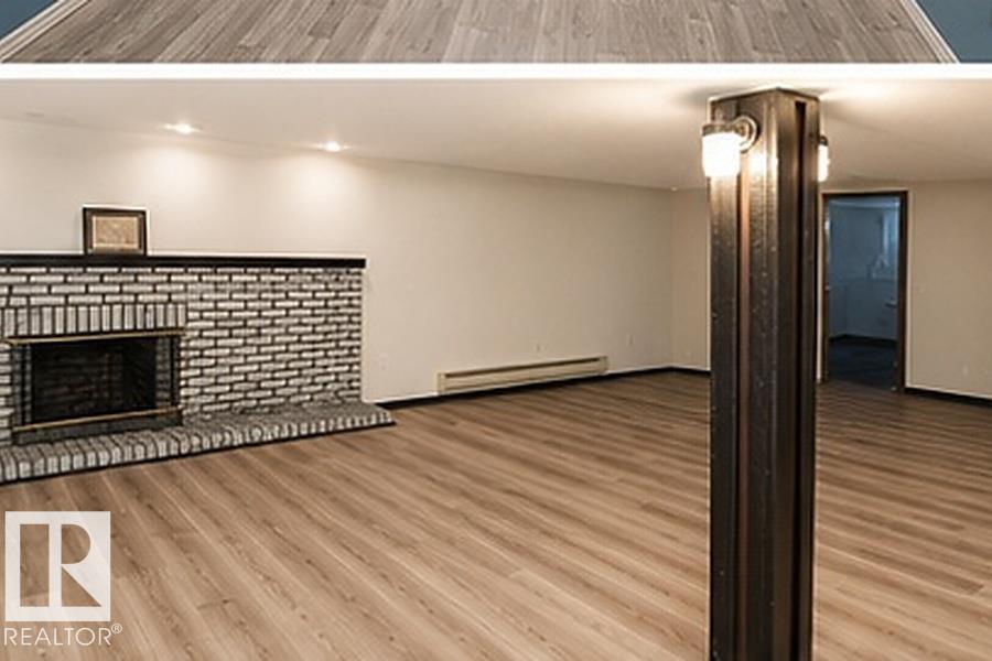 7812 144 Av Nw Property Photo 22