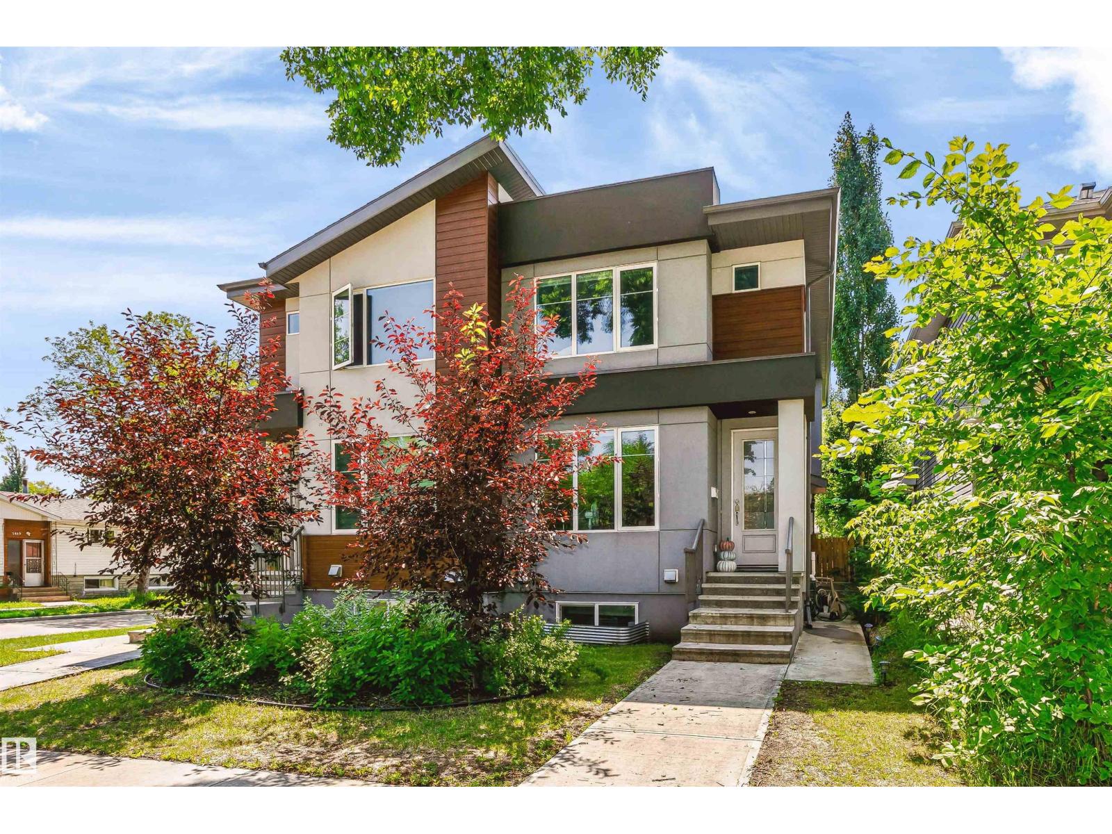 11305 79 AV NW Property Photo 1