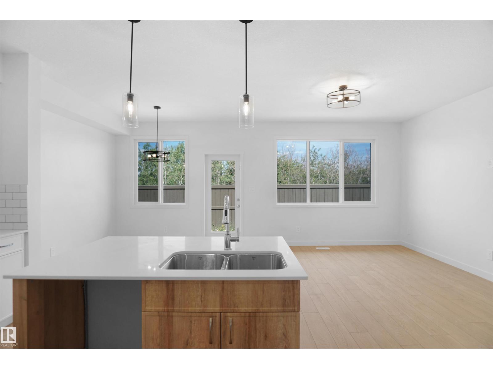8707 183 Av Nw Property Photo 15