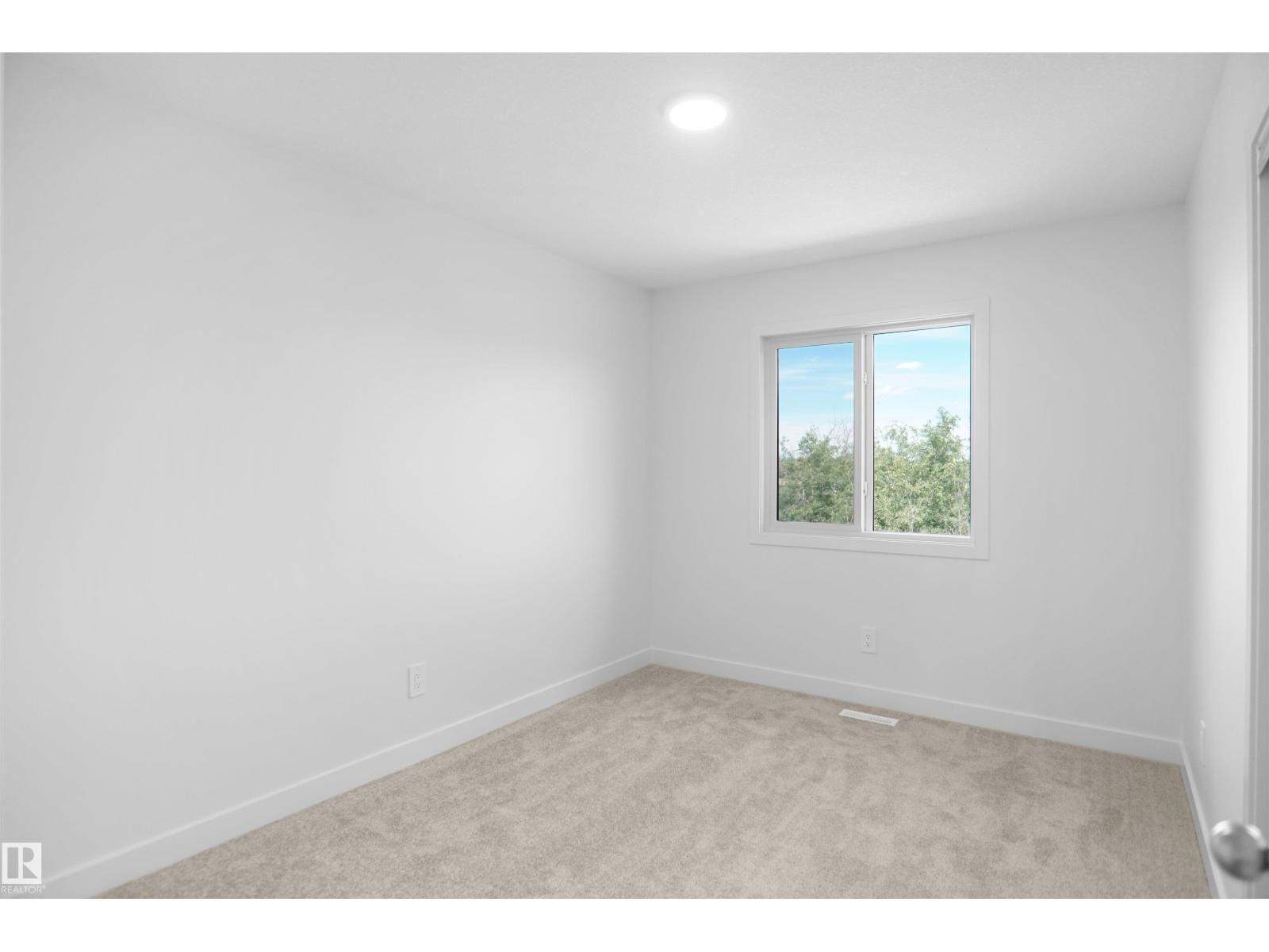 8707 183 Av Nw Property Photo 26
