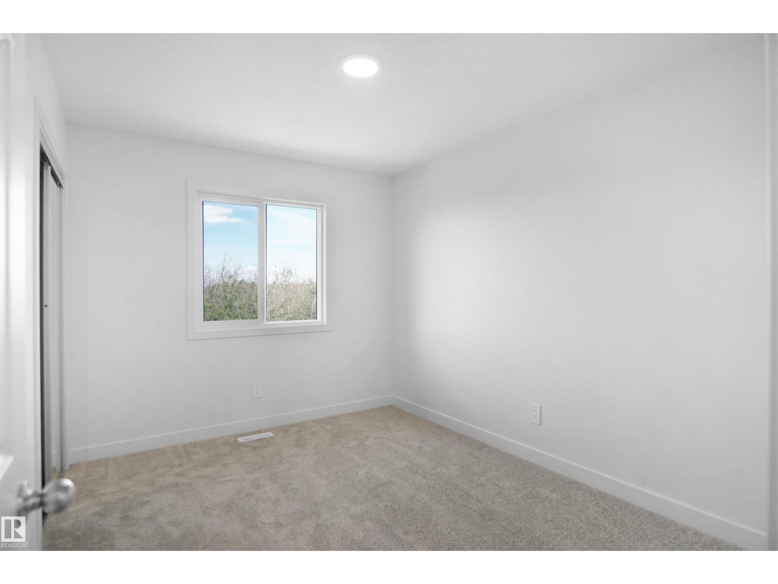 8707 183 Av Nw Property Photo 28