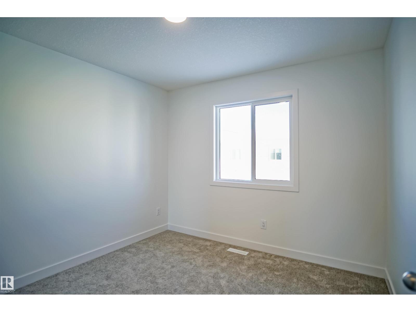 15 Lemon Cl Property Photo 22