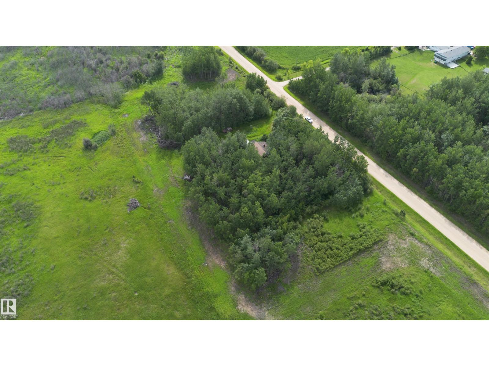 23412 Twp Rd 613a Property Photo 5