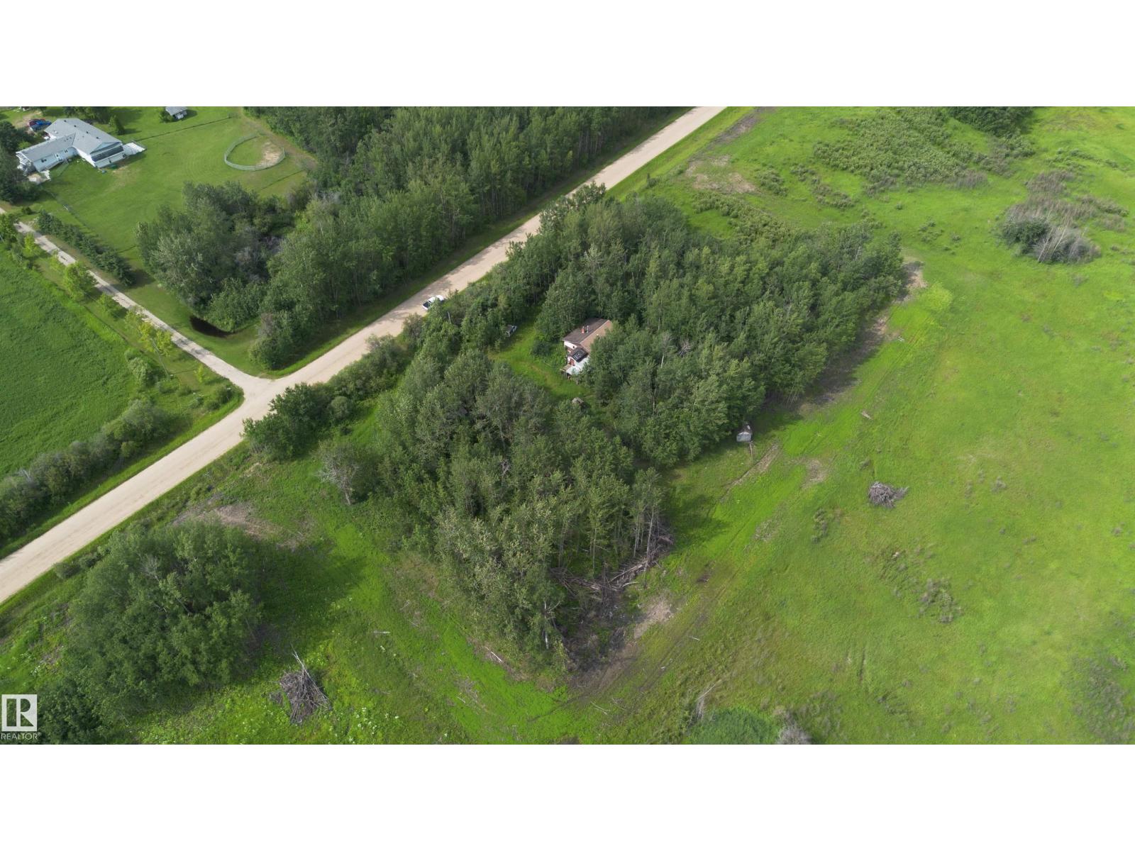23412 Twp Rd 613a Property Photo 6