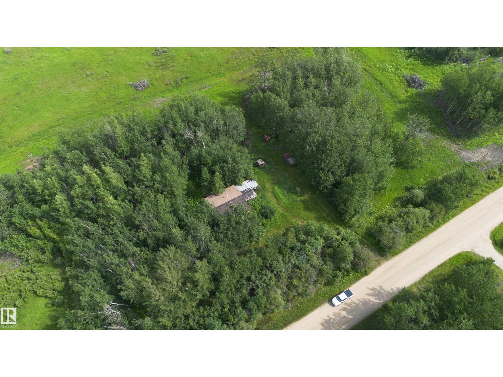 23412 Twp Rd 613a Property Photo 9
