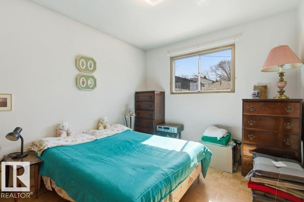 10459 66 Av Nw Property Photo 16