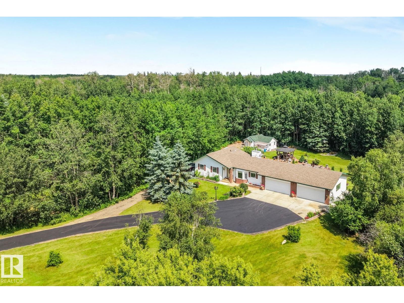 #170 21252 TWP ROAD 530
