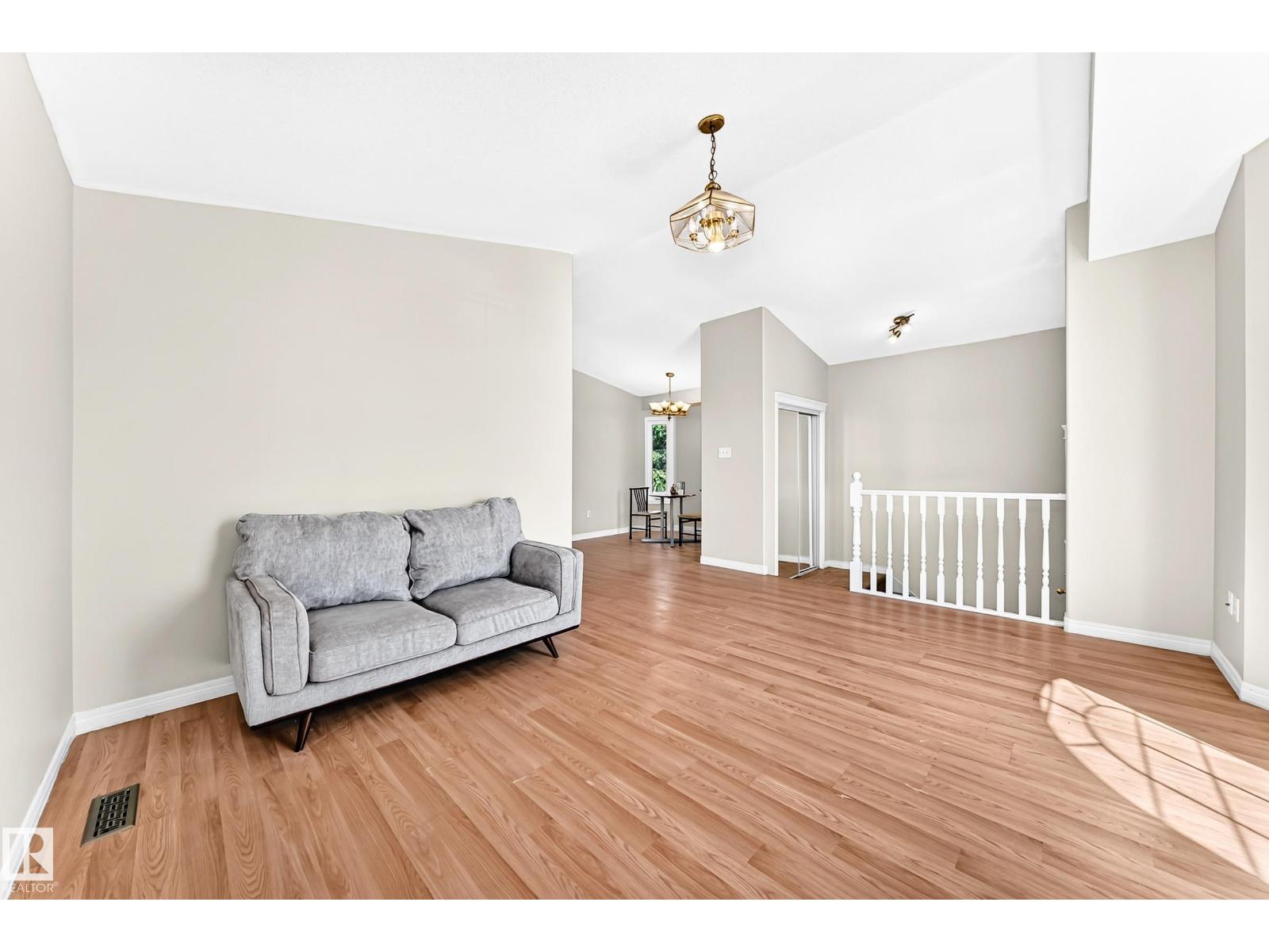 9518 106 Av Nw Property Photo 9