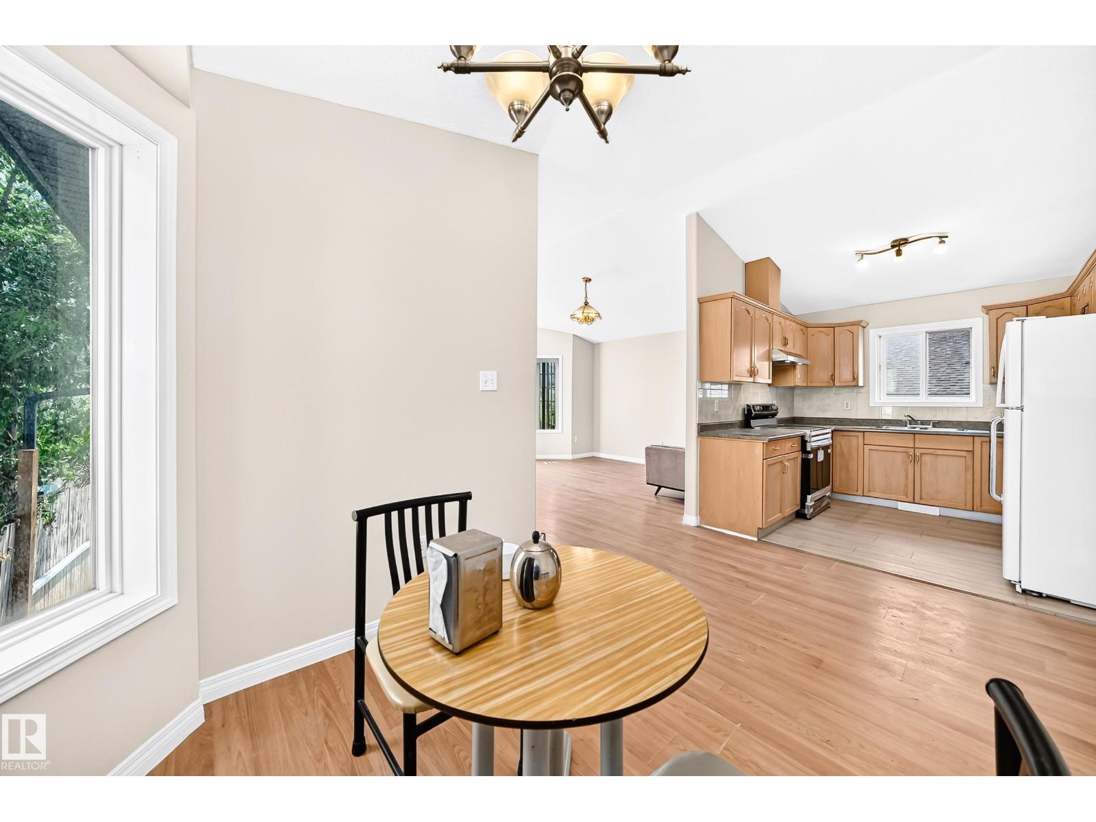 9518 106 Av Nw Property Photo 19