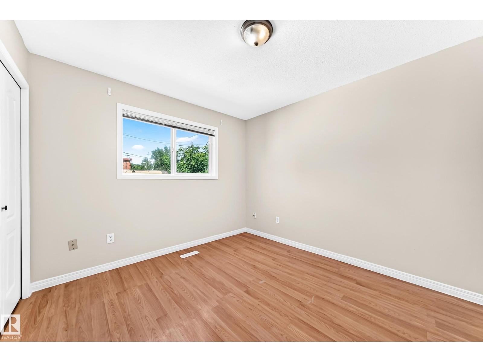 9518 106 Av Nw Property Photo 22