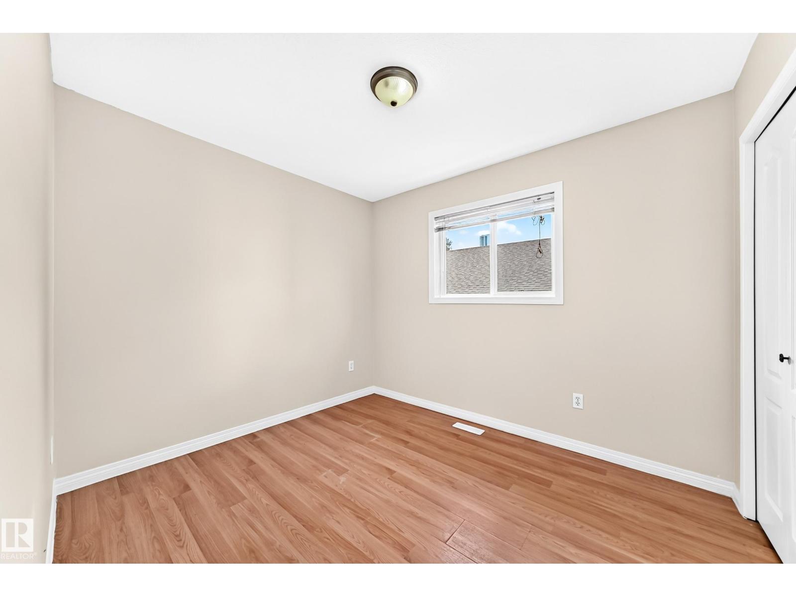9518 106 Av Nw Property Photo 30