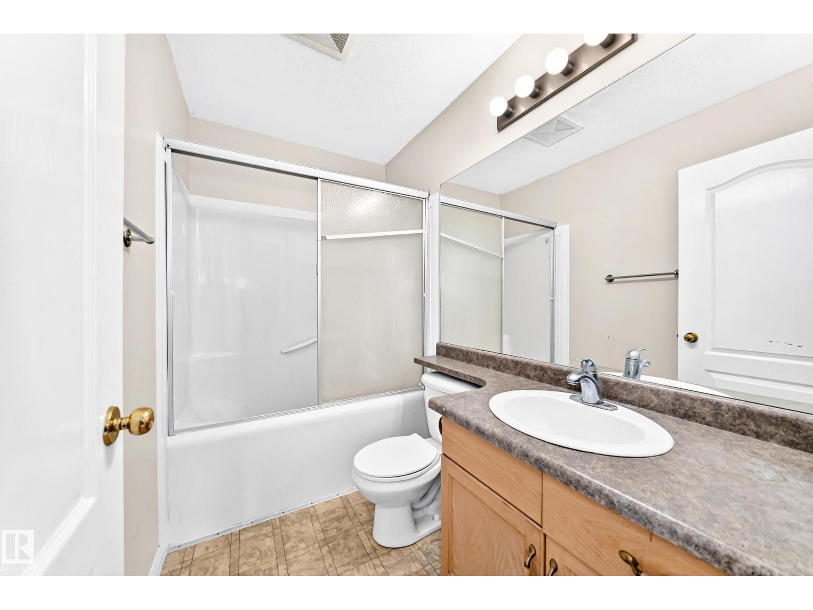 9518 106 Av Nw Property Photo 32