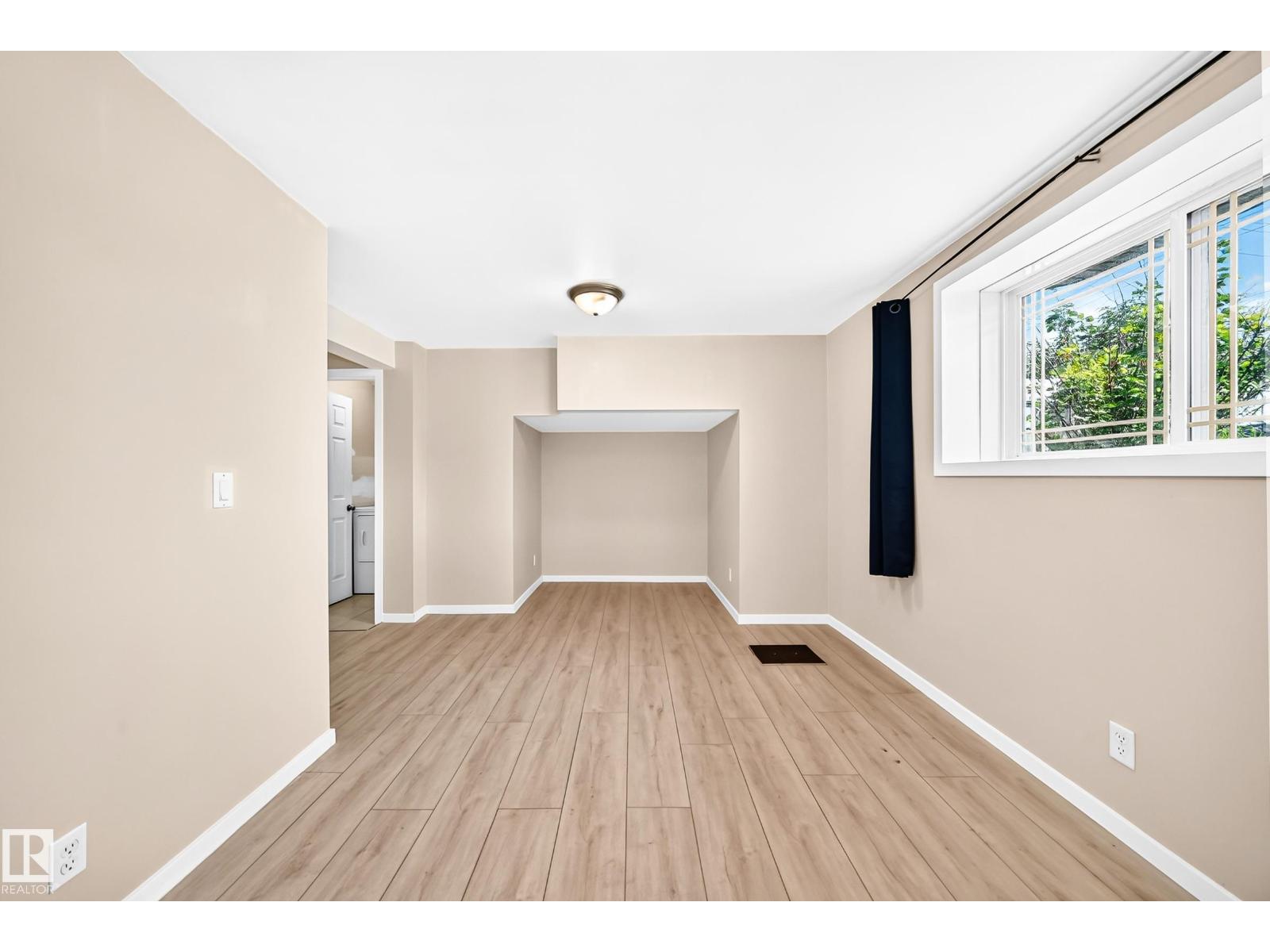 9518 106 Av Nw Property Photo 35