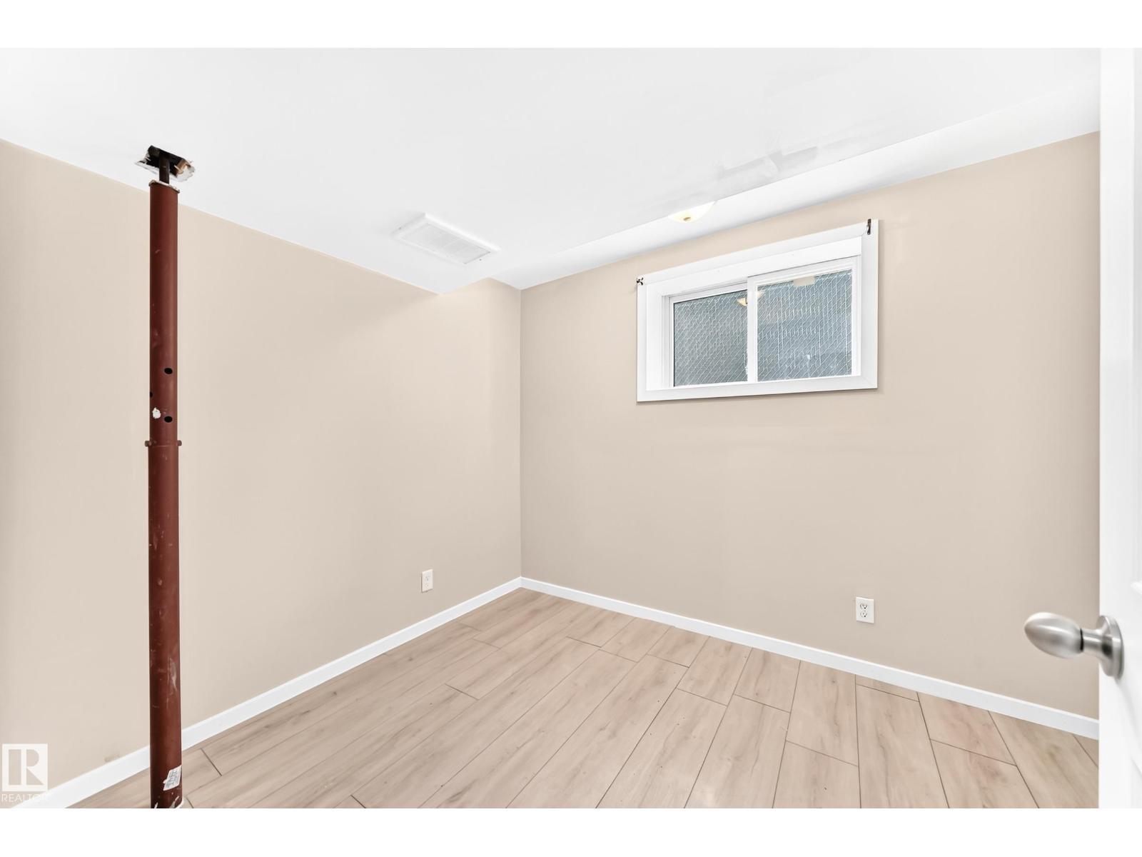 9518 106 Av Nw Property Photo 40