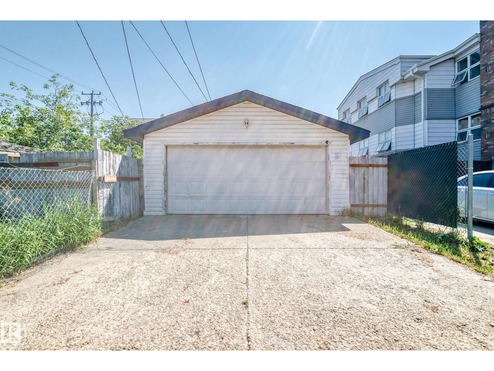 9518 106 Av Nw Property Photo 49