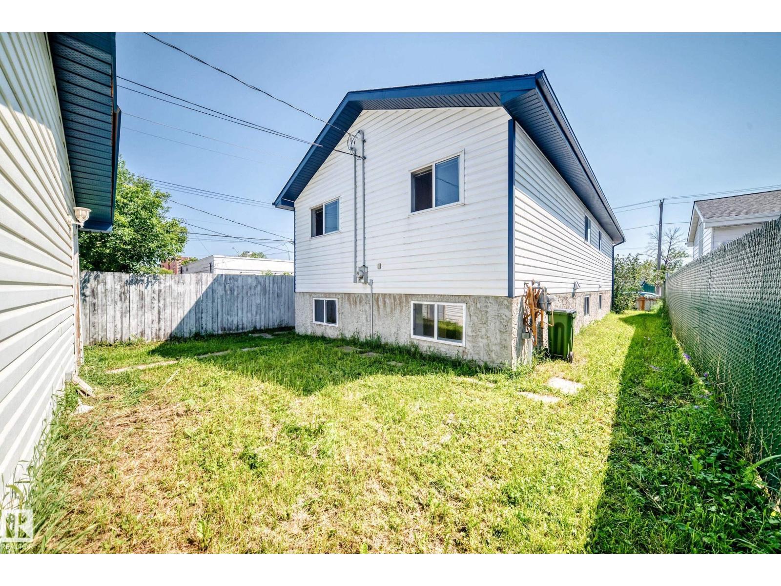 9518 106 Av Nw Property Photo 52