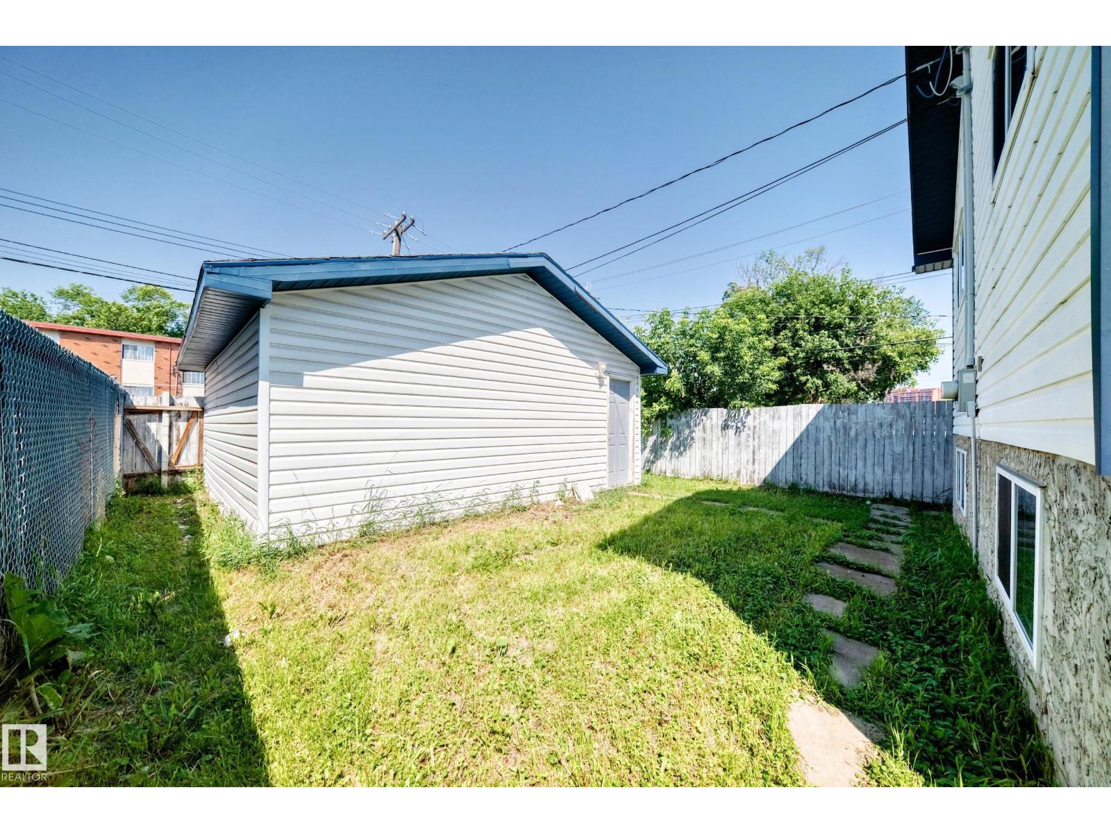 9518 106 Av Nw Property Photo 53